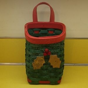 Christmas Holiday Wicker Holly Plant Holiday Hanging Basket Wreath